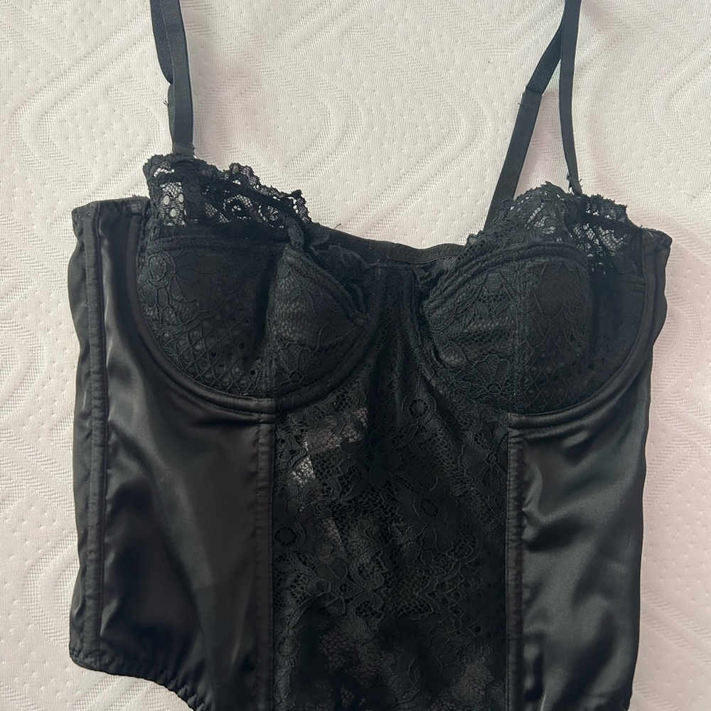urban outfitters corset top
